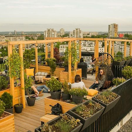 Apartments Vilnius 1 Near Center With A Roof Terrace And Parking Bagian luar foto