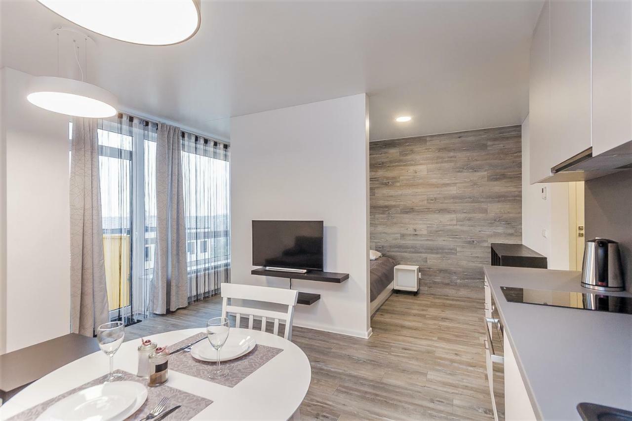 Apartments Vilnius 1 Near Center With A Roof Terrace And Parking Bagian luar foto