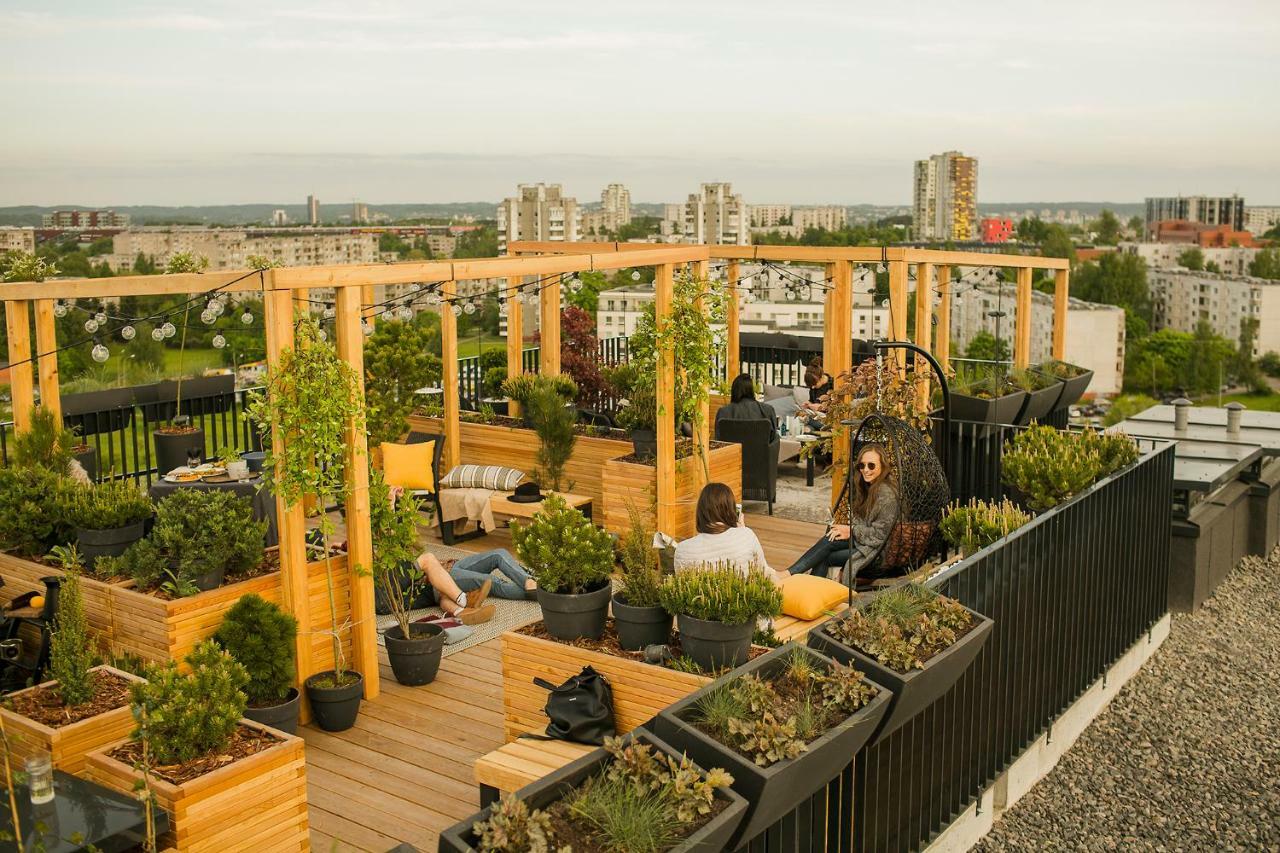 Apartments Vilnius 1 Near Center With A Roof Terrace And Parking Bagian luar foto
